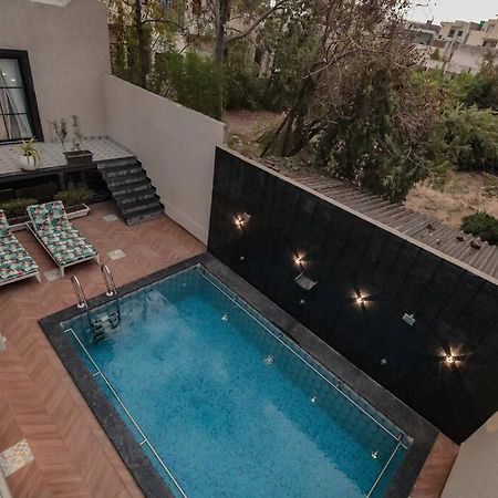 Saiba Outhouse- 4 Bed Room- Pool- Theatre- Partyhall- Garden & Terrace Sitting Area Jaipur Bagian luar foto